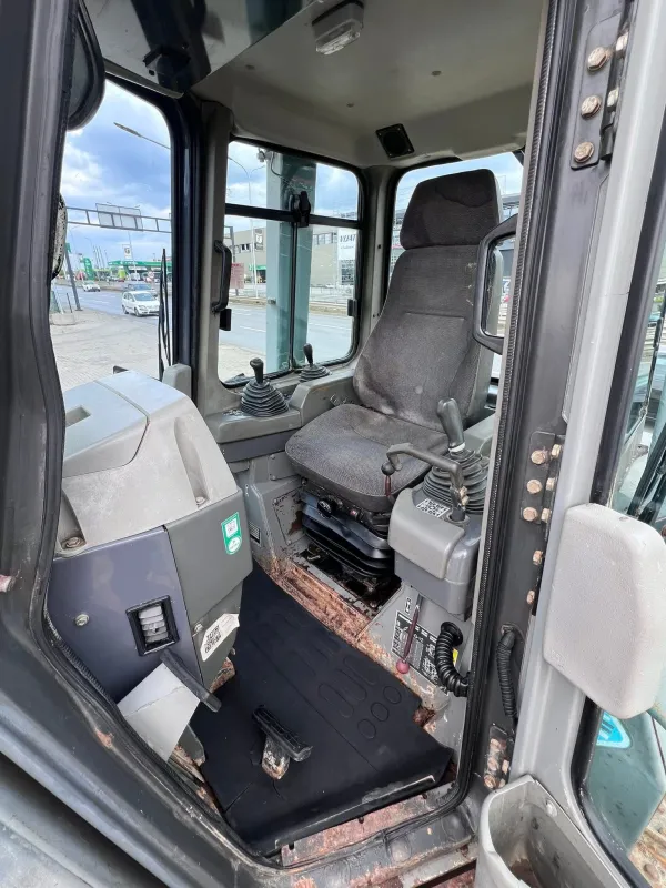 KOMATSU D65EX-12 - 24t - 25