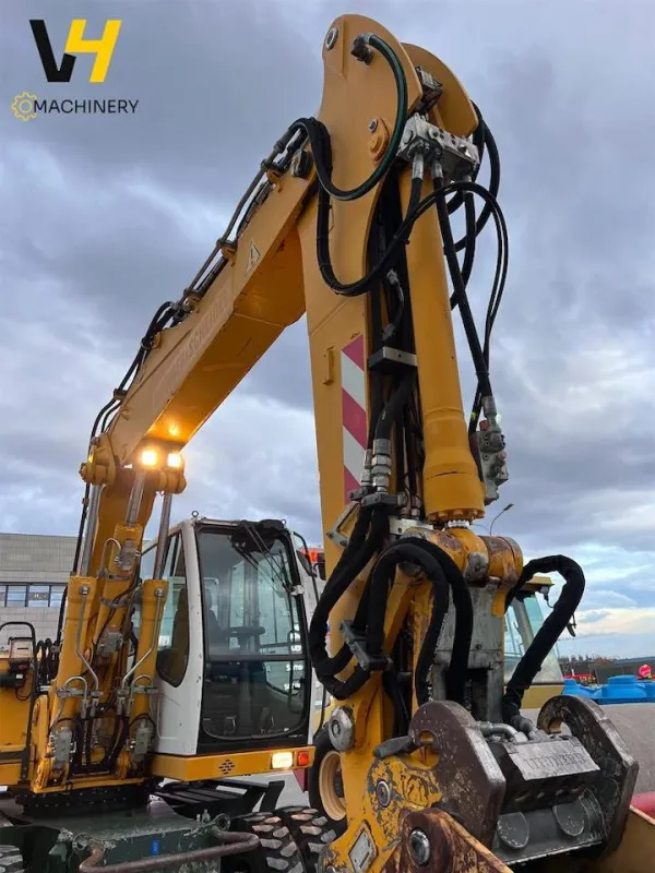 LIEBHERR A316 - 16