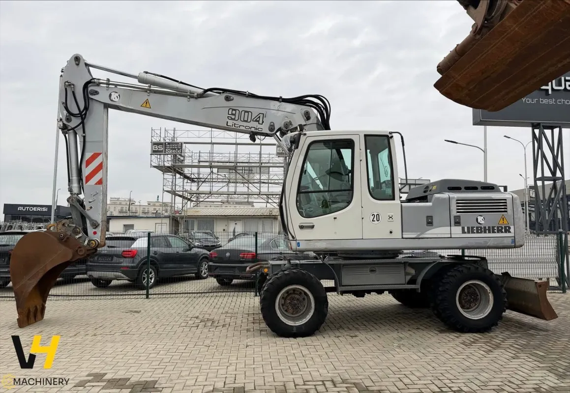 LIEBHERR A 904 C - 5