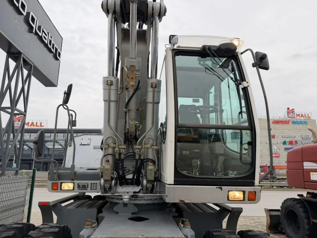 LIEBHERR A 904 C - 7