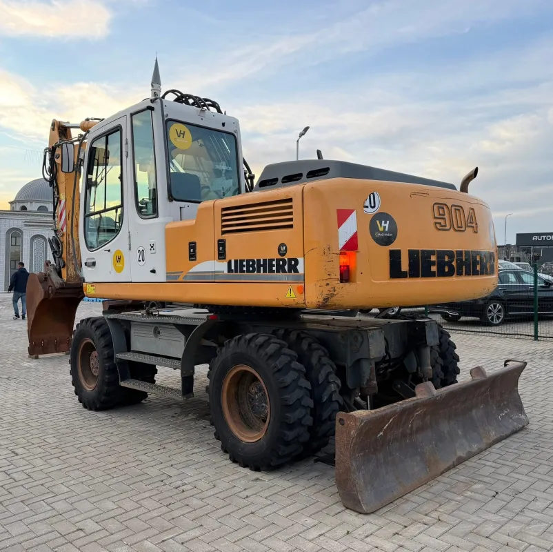 LIEBHERR 904 C - Imazhi 4