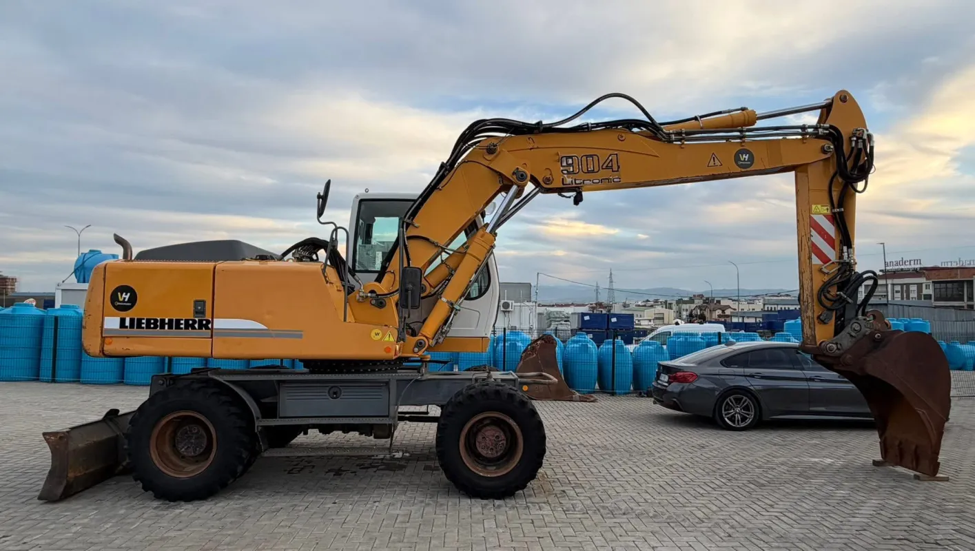LIEBHERR 904 C - Imazhi 7