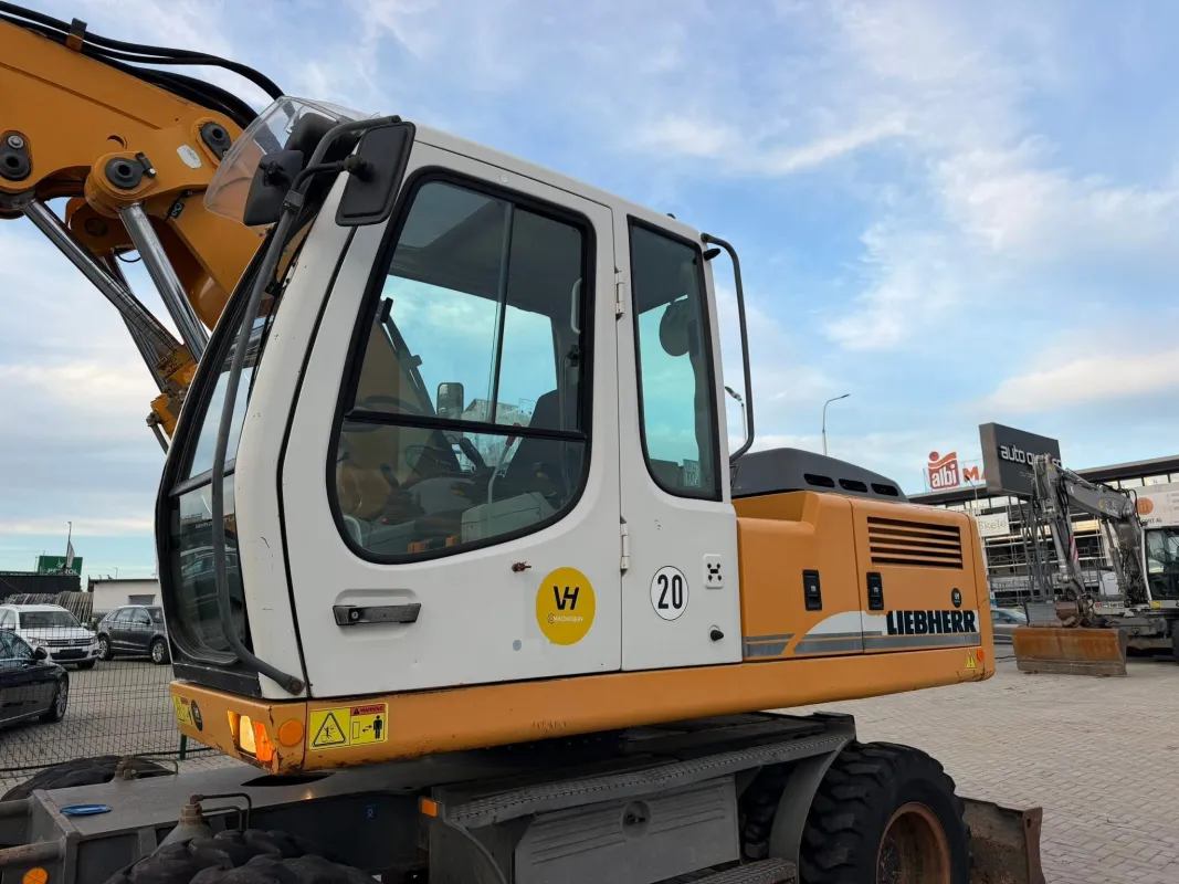 LIEBHERR 904 C - Imazhi 13