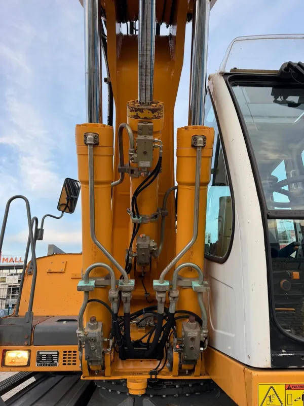 LIEBHERR 904 C - Imazhi 19