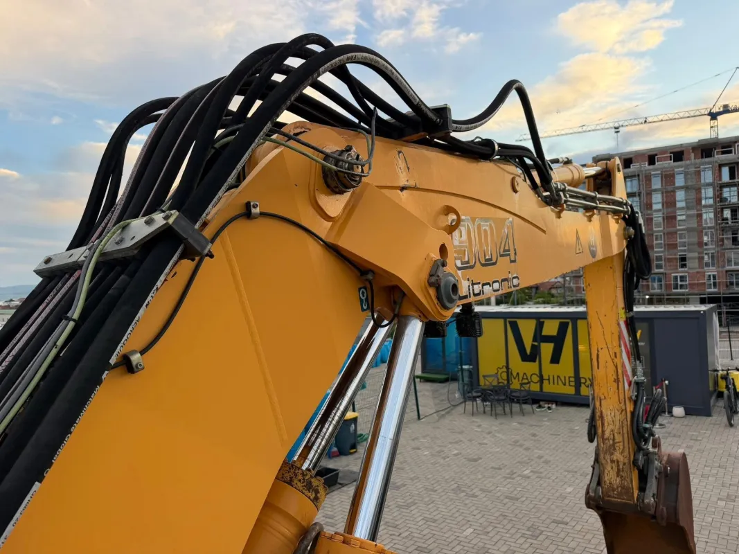 LIEBHERR 904 C - Imazhi 20