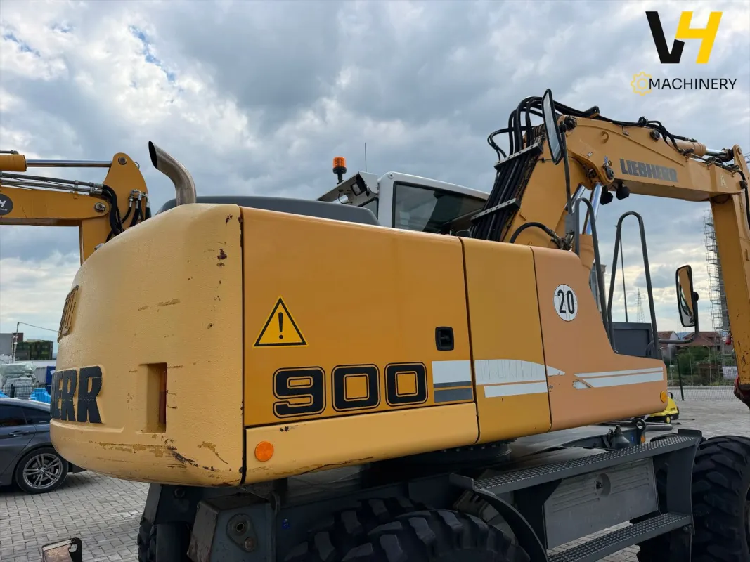 Liebherr A 900 C  - Imazhi 11