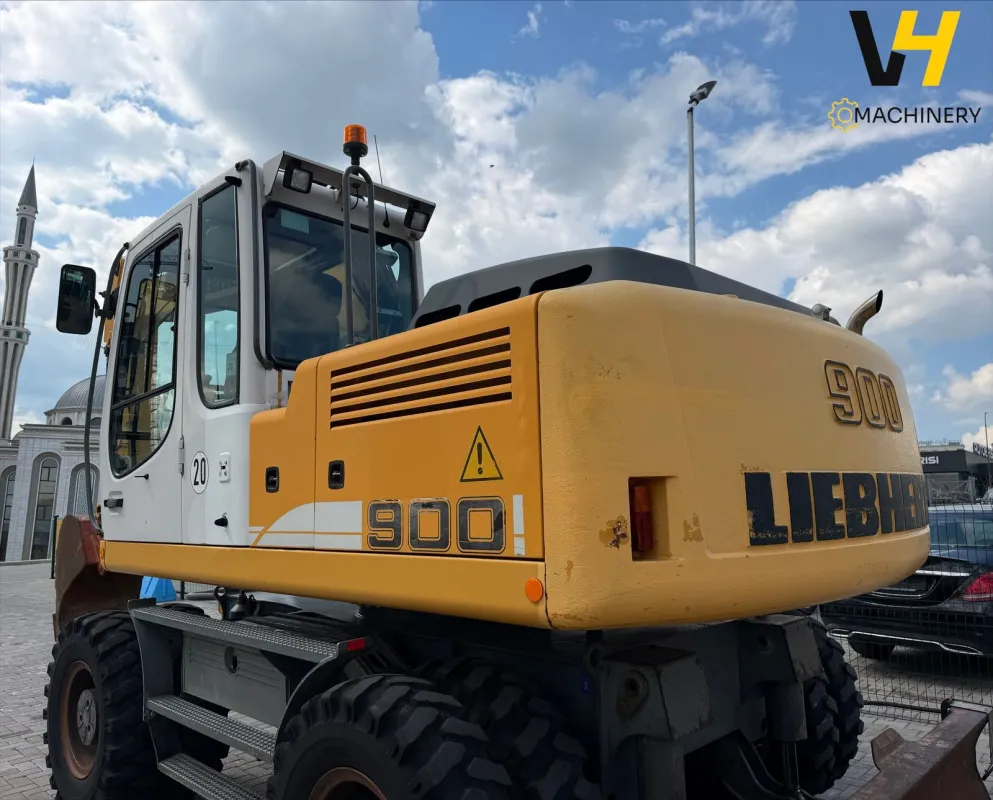 Liebherr A 900 C  - Imazhi 12