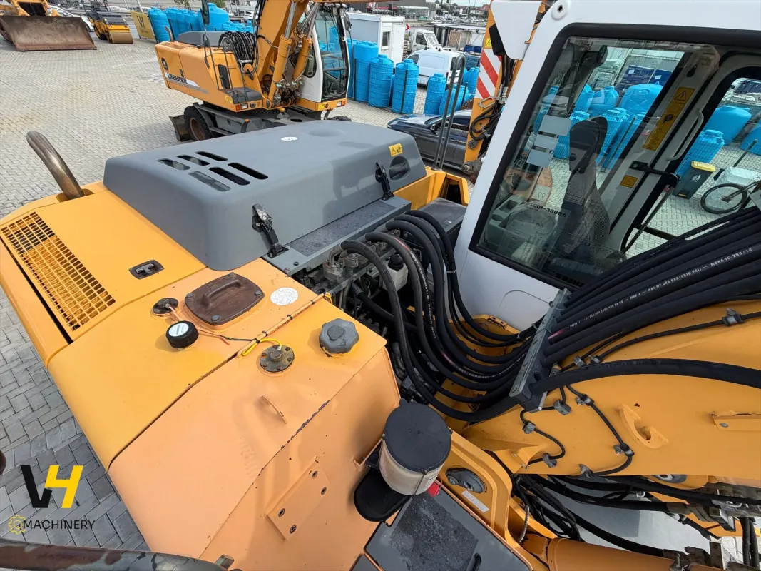 Liebherr A 900 C  - Imazhi 19