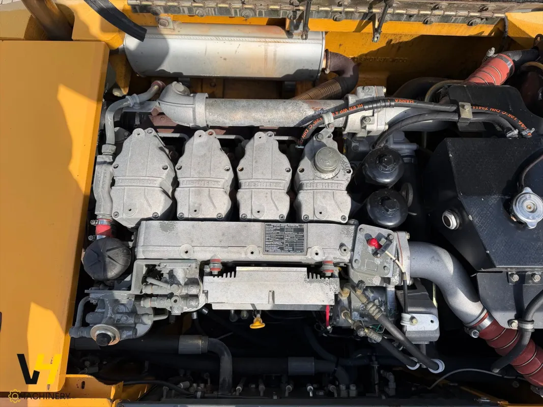 Liebherr A 900 C  - Imazhi 23