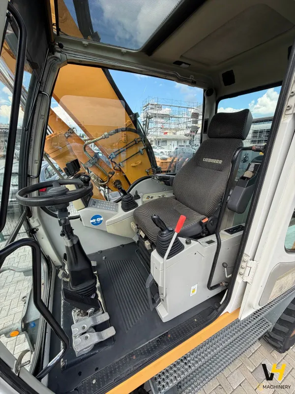 Liebherr A 900 C  - Imazhi 25