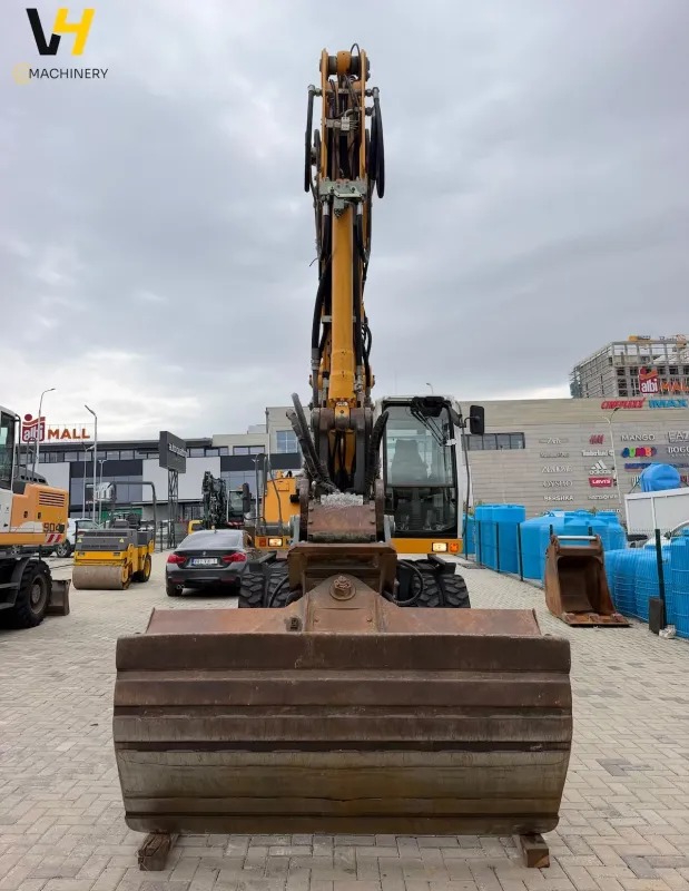 LIEBHERR A 900 C - Imazhi 5