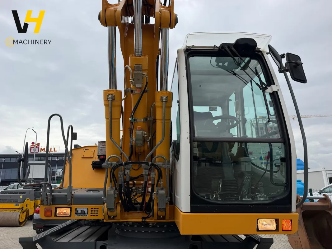 LIEBHERR A 900 C - Imazhi 10