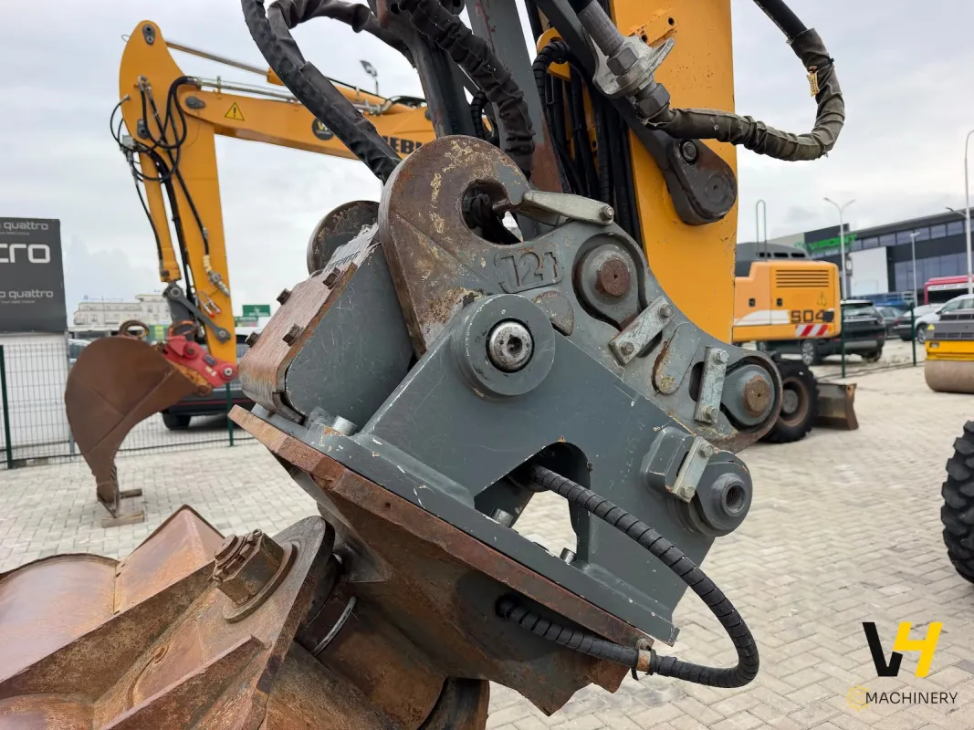 LIEBHERR A 900 C - Imazhi 12