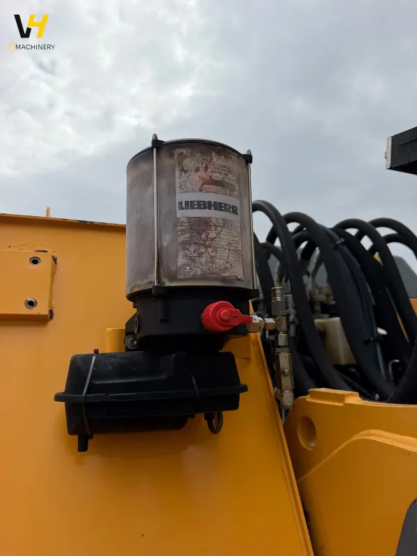 LIEBHERR A 900 C - Imazhi 19